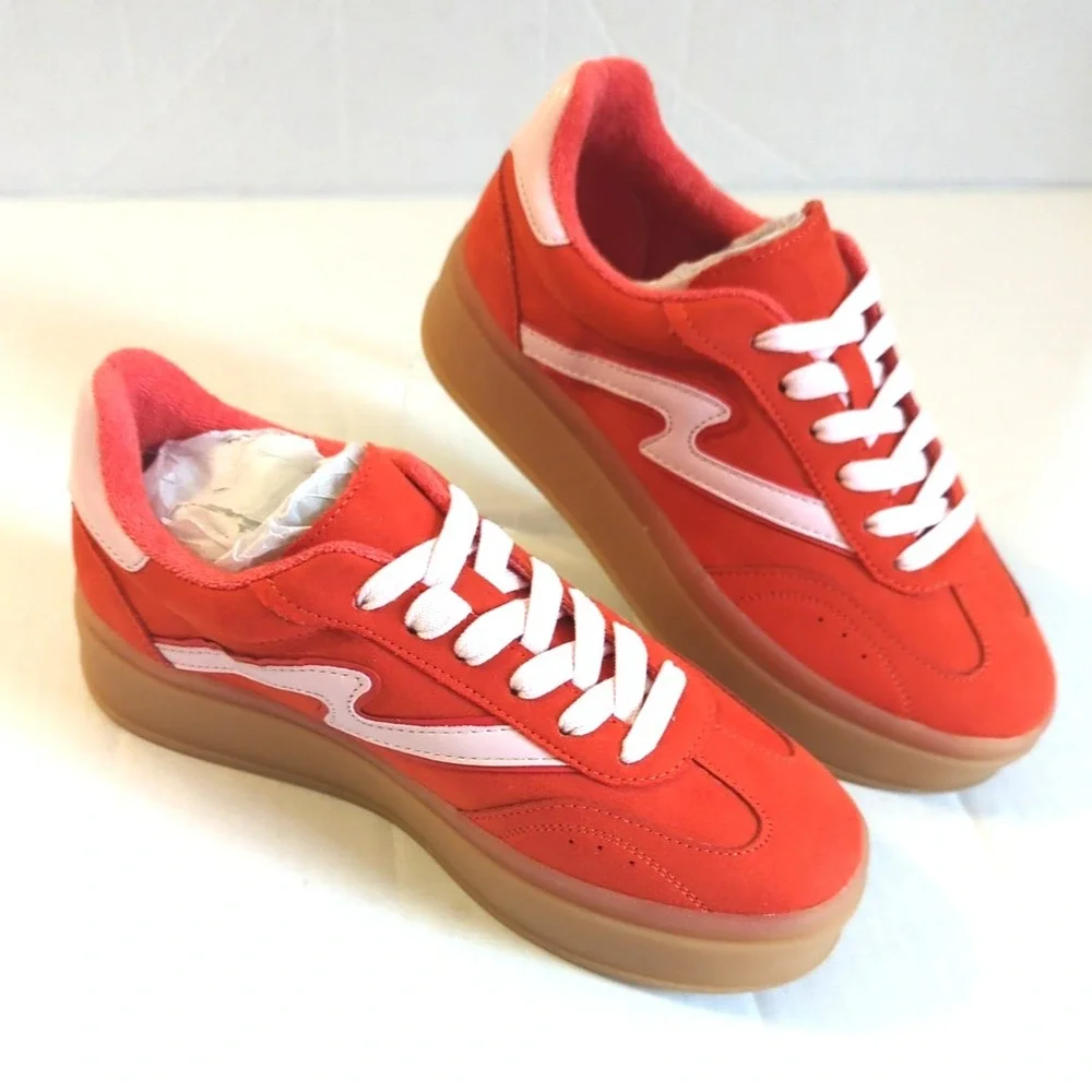 New Madden Girl Mighty Platform Sneaker 7.5 M Coral Retro Inspired Modern Flair